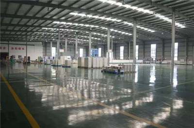 灼灼8月,只為你來!牟先輝老師帶領專家團隊走訪四川德貝納企業