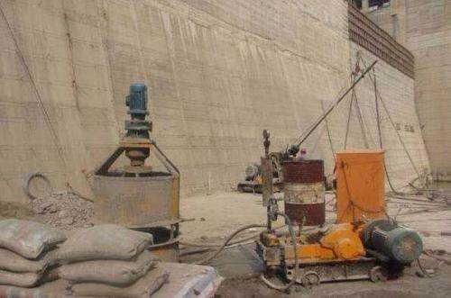 泰州建筑地基回填土下沉注漿公司 實(shí)業(yè)集團(tuán)的堅(jiān)實(shí)后盾